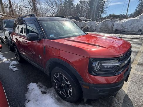 Used 2023 Ford Bronco Sport Outer Banks w/ Tech Package image 3