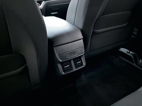 Used 2025 Chevrolet Equinox LT AWD/4WD image 13