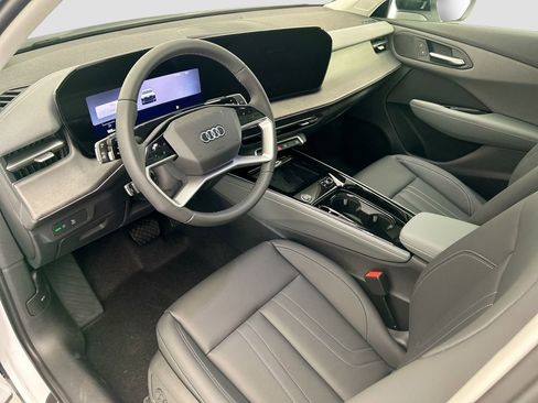 New 2026 Audi Q3 quattro 2.0T AWD/4WD image 9