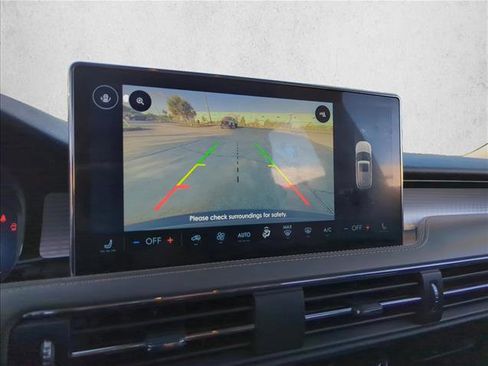 Used 2023 Lincoln Corsair FWD image 12