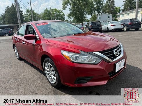 Used 2017 Nissan Altima 2.5 S w/ Power Driver Seat Package FWD image 1