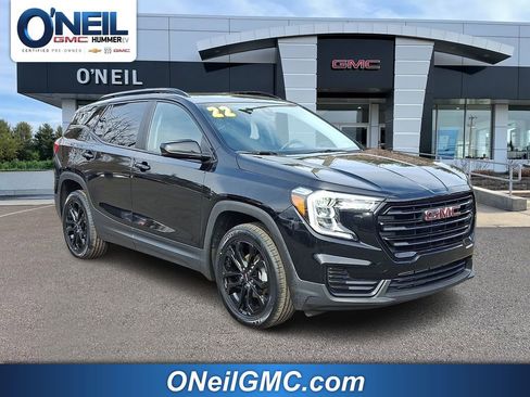 Certified 2022 GMC Terrain SLE w/ Driver Convenience Package image 1
