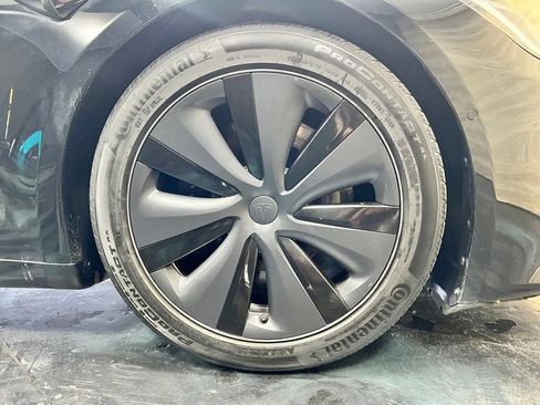 Used 2022 Tesla Model S AWD/4WD image 28