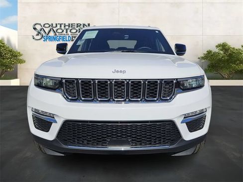 Used 2025 Jeep Grand Cherokee Limited AWD/4WD image 8