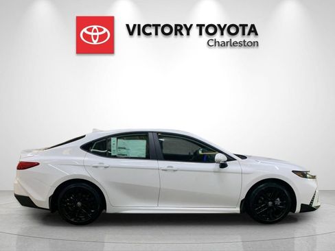 New 2026 Toyota Camry SE FWD image 6