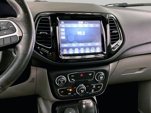 Used 2018 Jeep Compass Limited w/ Safe & Security Group AWD/4WD image 6