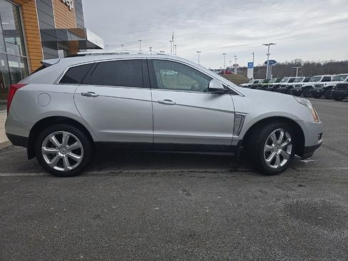 Used 2014 Cadillac SRX Performance w/ Driver Awareness Package image 2