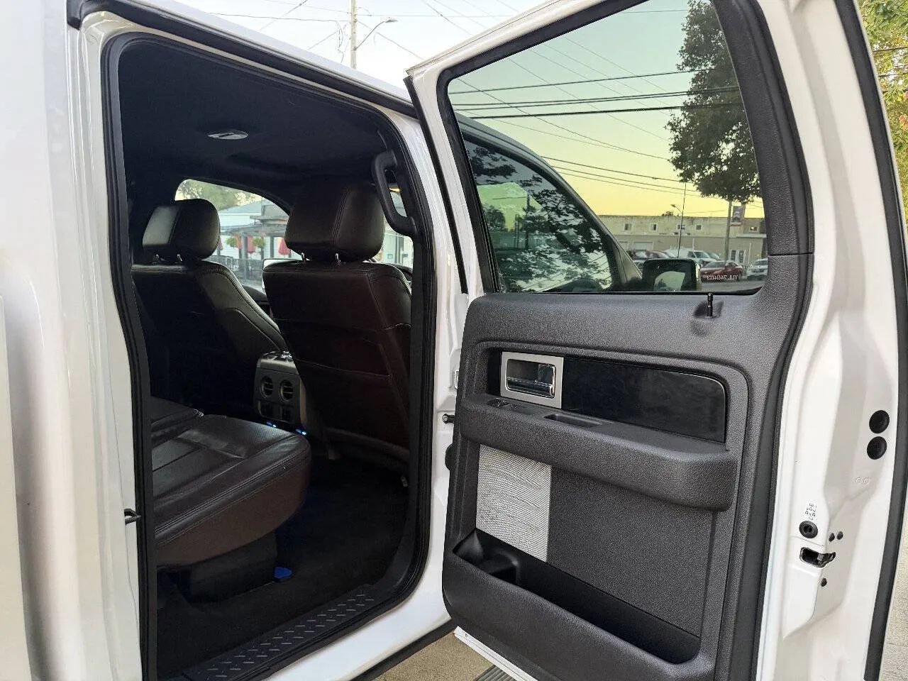 Used 2012 Ford F150 Platinum w/ Max Trailer Tow Pkg AWD/4WD image 19