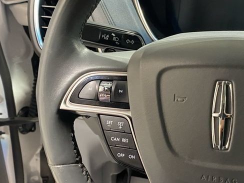 Used 2019 Lincoln Nautilus Reserve AWD/4WD image 36