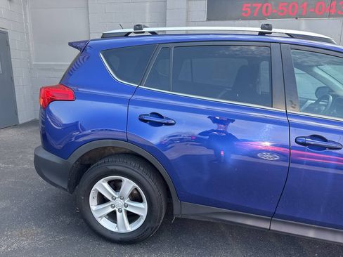 Used 2014 Toyota RAV4 XLE AWD/4WD image 9