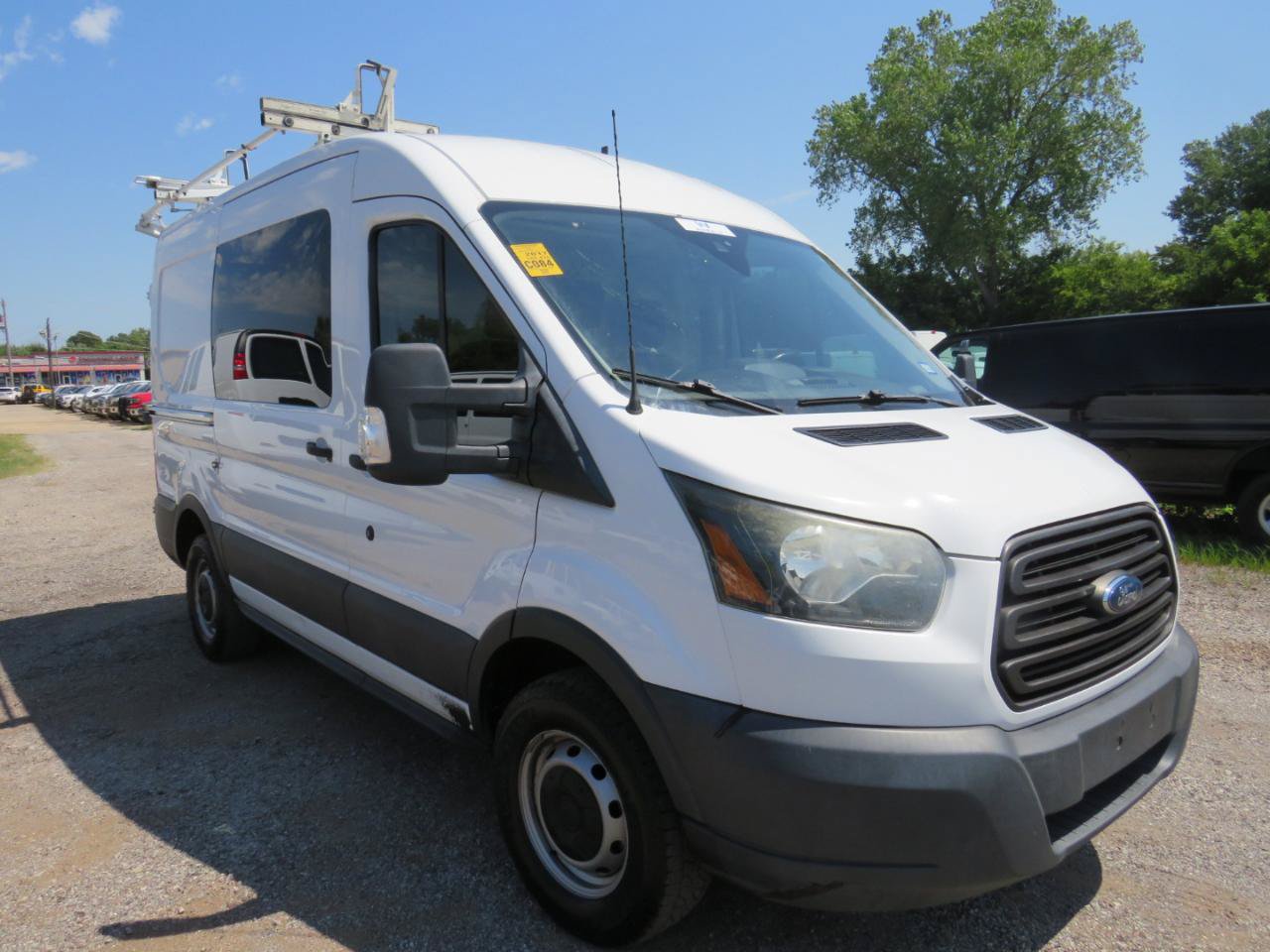 Used 2017 Ford Transit 250 130 Medium Roof RWD image 3
