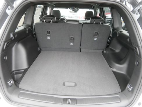 New 2025 Jeep Grand Cherokee Limited w/ Trailer Tow Package image 4