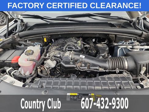Used 2024 Jeep Grand Cherokee L Altitude AWD/4WD image 37