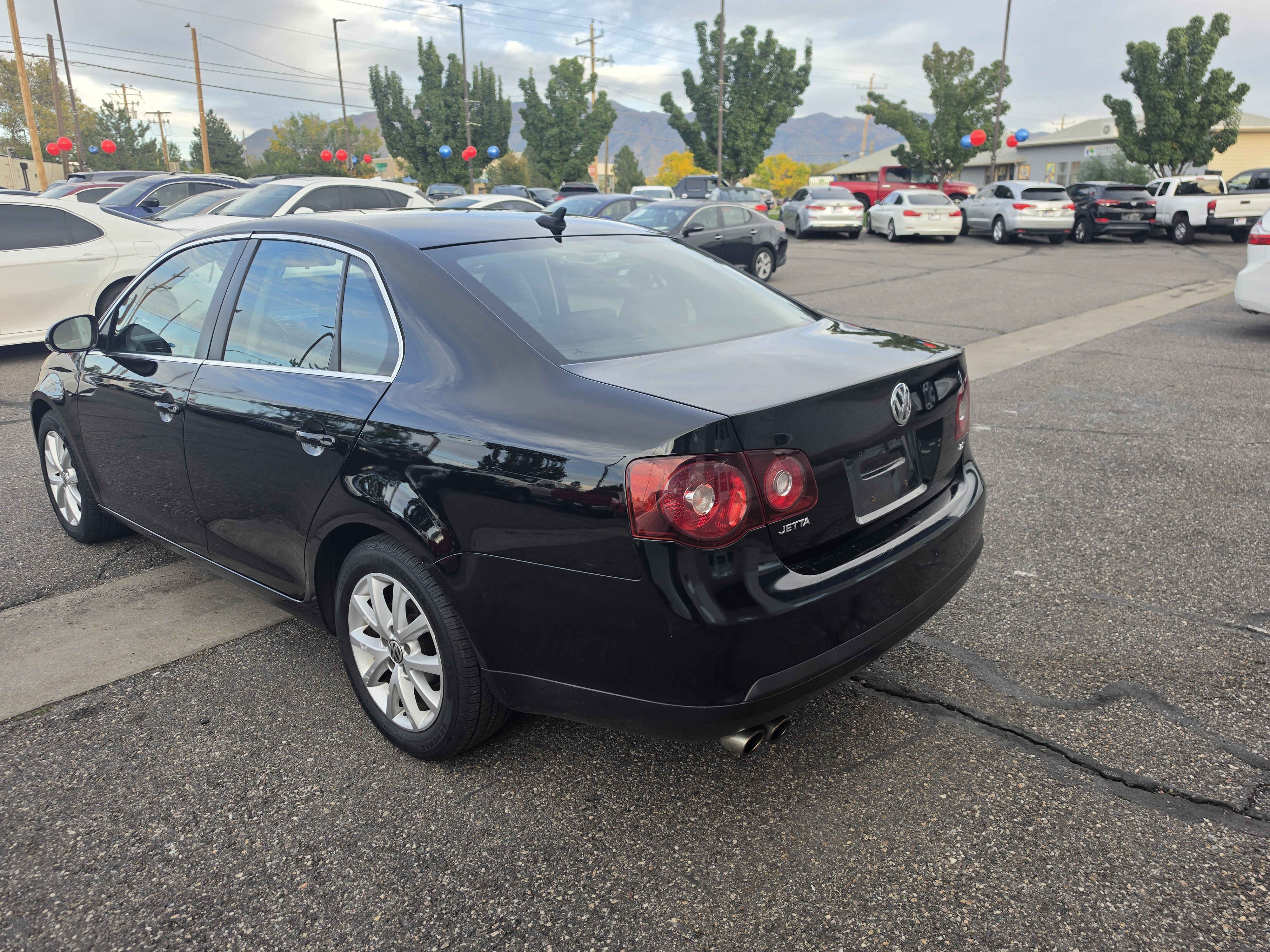 Used 2010 Volkswagen Jetta SE FWD image 27