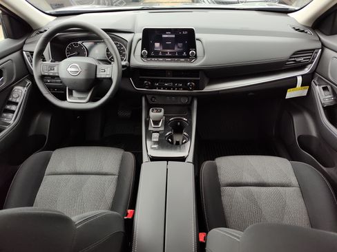 New 2026 Nissan Rogue SV FWD image 10