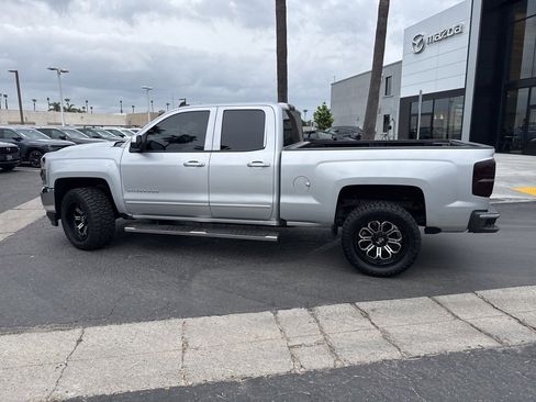 Used 2018 Chevrolet Silverado 1500 LT image 30