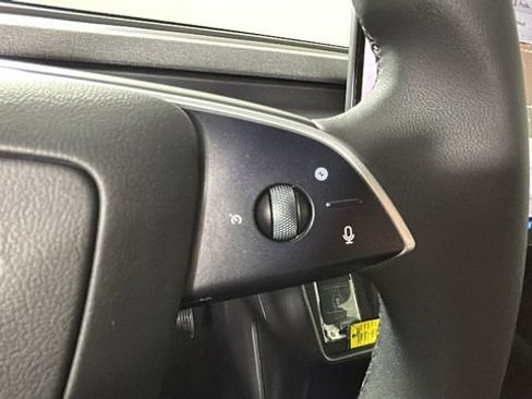 Used 2026 Tesla Model Y 2WD image 16