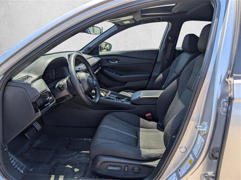 Used 2025 Honda Accord Sport image 15