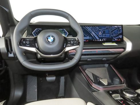 Used 2025 BMW X3 xDrive30i w/ Premium Package AWD/4WD image 16
