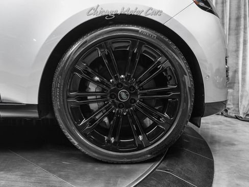 Used 2024 Land Rover Range Rover SE image 57