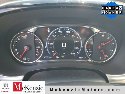 Used 2023 Chevrolet Traverse Premier FWD image 13