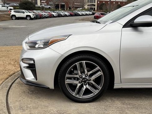 Used 2019 Kia Forte S w/ S Premium Package image 12