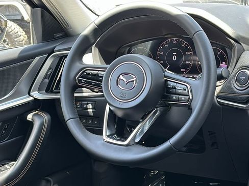New 2025 MAZDA CX-70 Plug-In Hybrid w/ Premium Pkg AWD/4WD image 7