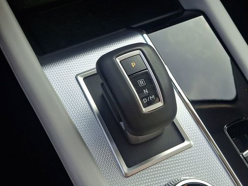 Used 2024 Mitsubishi Outlander SEL image 17