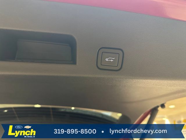 Used 2026 Chevrolet Traverse High Country w/ LPO, Floor Liner Package AWD/4WD image 19