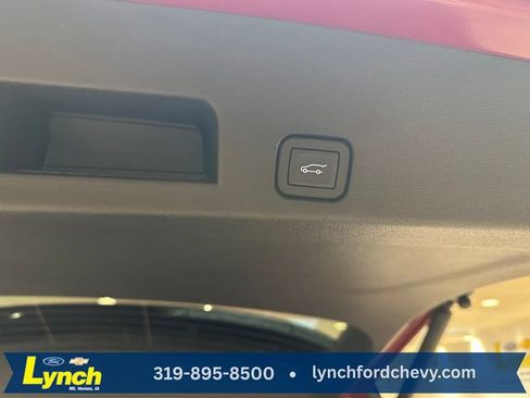 Used 2026 Chevrolet Traverse High Country w/ LPO, Floor Liner Package AWD/4WD image 19