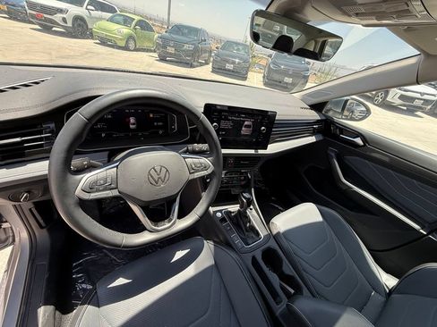 Used 2026 Volkswagen Jetta SEL FWD image 19