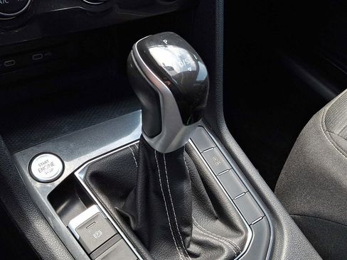Used 2022 Volkswagen Tiguan S AWD/4WD image 11