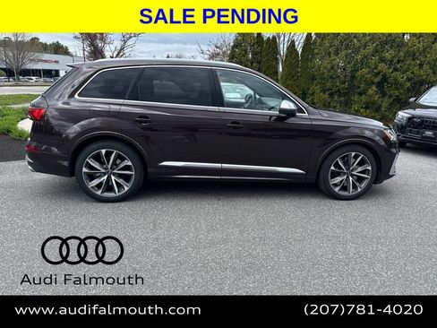 Used 2021 Audi SQ7 Prestige AWD/4WD image 9