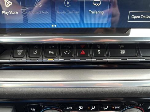 Used 2025 Chevrolet Silverado 3500 High Country w/ Technology Package image 27