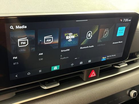 New 2026 Kia Carnival EX FWD image 35