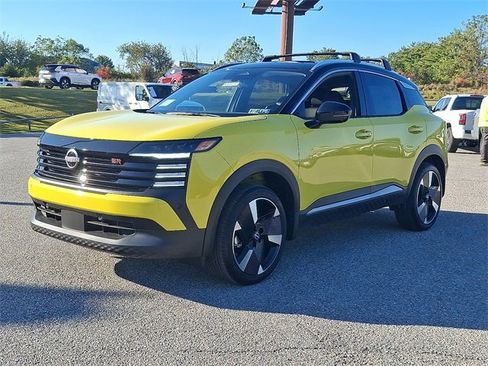 New 2026 Nissan Kicks SR w/ Cold Weather Package image 5