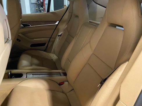 Used 2011 Porsche Panamera image 23