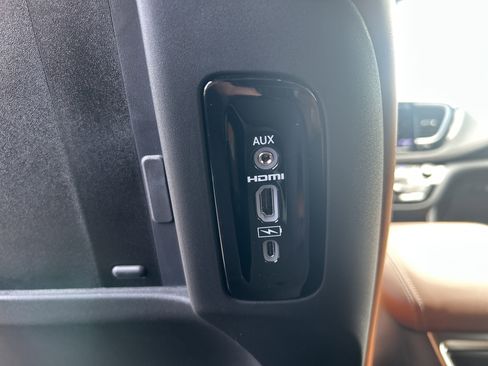 New 2026 Chrysler Pacifica Pinnacle image 59