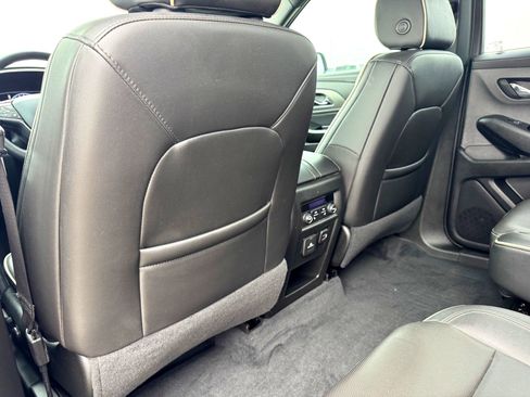 Used 2023 Chevrolet Traverse Premier w/ Redline Edition image 22