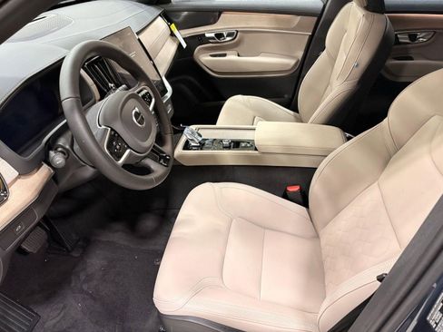 New 2026 Volvo XC90 B6 Plus w/ Protection Package Premier AWD/4WD image 5