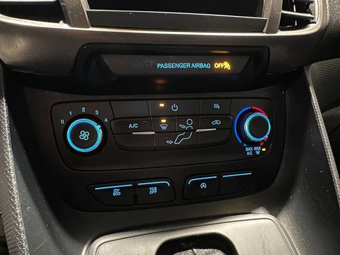 Used 2022 Ford Transit Connect XL image 31