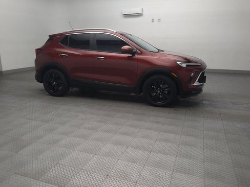 Used 2024 Buick Encore GX Sport Touring FWD image 11