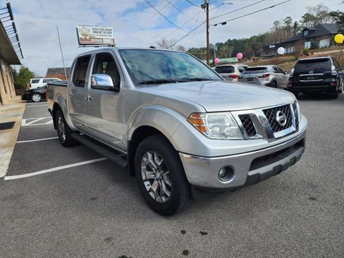 Used 2019 Nissan Frontier SL image 7