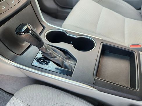 Used 2017 Toyota Camry LE image 19