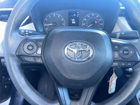 Used 2023 Toyota Corolla LE image 8