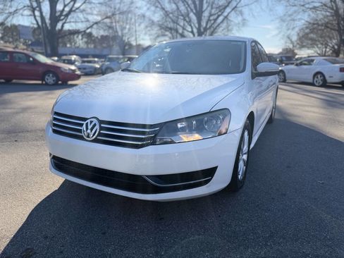 Used 2014 Volkswagen Passat 1.8T Wolfsburg Edition image 1