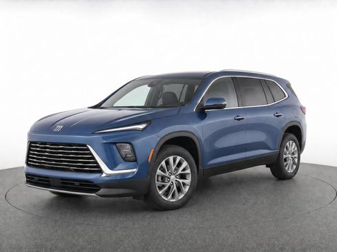 Used 2025 Buick Enclave Preferred FWD image 3