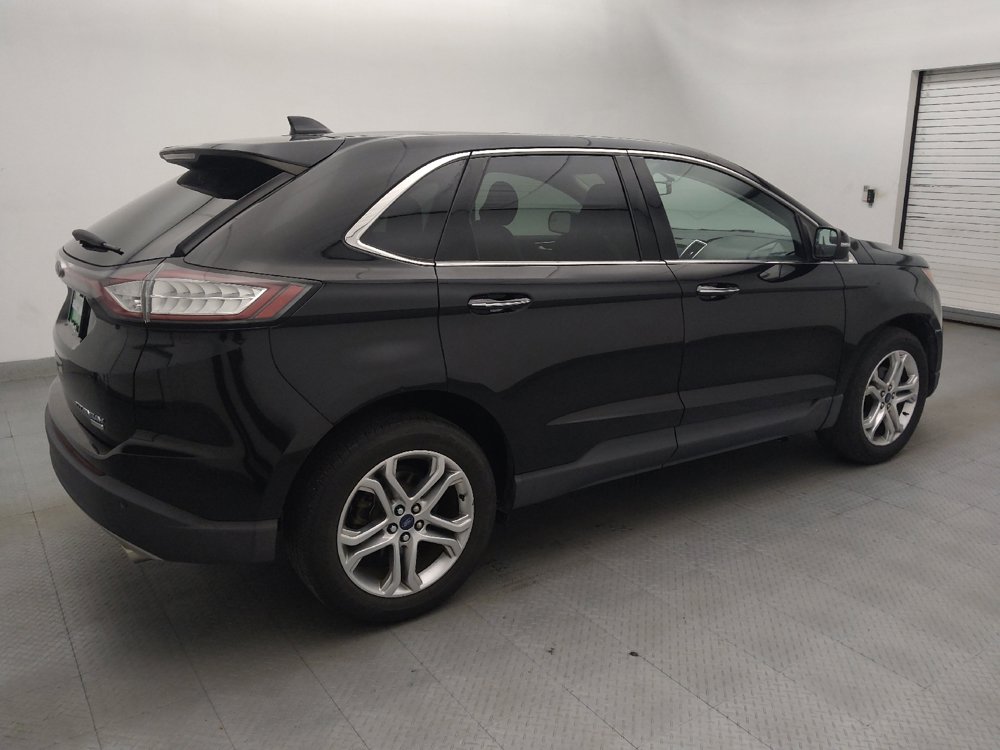 Used 2018 Ford Edge Titanium w/ Equipment Group 301A FWD image 10