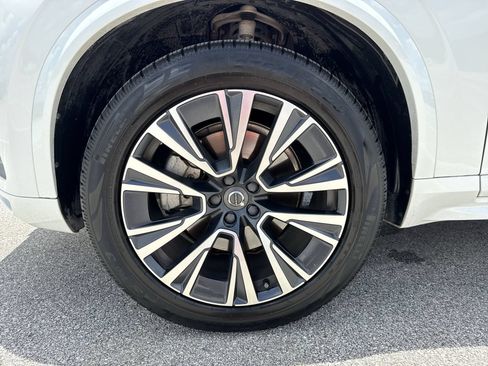 Used 2022 Volvo XC90 T6 Momentum w/ Advanced Package AWD/4WD image 19