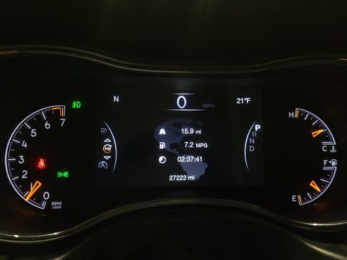 Used 2022 Jeep Grand Cherokee Laredo E w/ Security & Convenience Group image 23